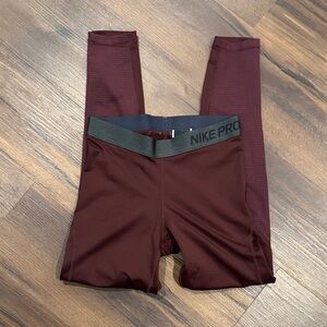 Women’s Nike Pro Leggings